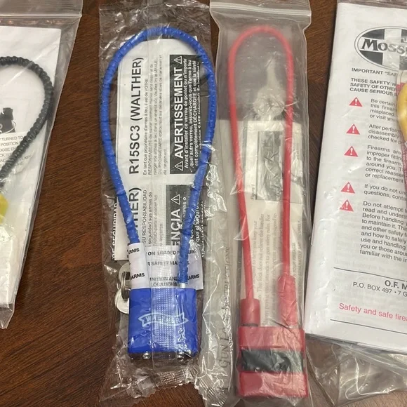 Gun Safety Keyed Cable Locks, set of 12. - Picture 5 of 6